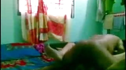 एक फुल सेक्सी हिंदी पिक्चर फिल्म विशाल आदमी और एक छोटी लड़की