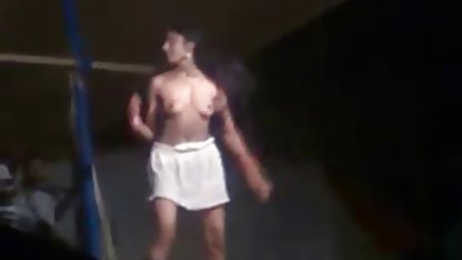 निदेशक ने कर्मचारी को दंडित ब्लू फिल्म फुल सेक्सी एचडी किया