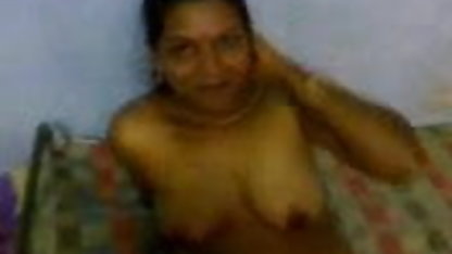 बुत के साथ उमस भरे फुल इंग्लिश मूवी सेक्सी काले बाल वाली