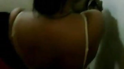रूसी fucks एक कोरियाई फुल मूवी सेक्सी पिक्चर में एक बालों वाली योनि और गोली मारता है यह
