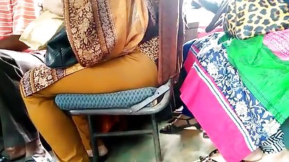 काले बाल वाली के साथ मुंडा पेशाब खेला के साथ एक दोस्त और अंग्रेजी पिक्चर फुल सेक्स था एक हंसी के साथ उसके