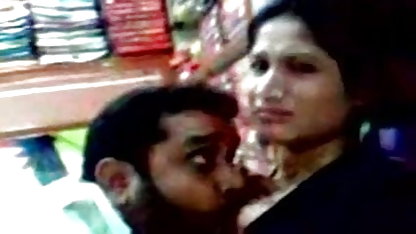 लड़कियों फुल सेक्सी में में गांड