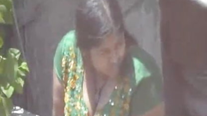 उउज्बेक बाजार पर शौचालय में हिंदी फुल सेक्सी फुल एचडी टपकता है-छिपे हुए कैमरे