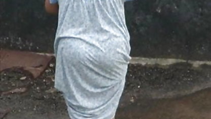 महिलाओं के मालिश फुल सेक्सी बीएफ एचडी की मेज के तहत minets बनाने (वीडियो चयन)
