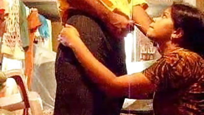 डाला एक भट्ठा सेक्सी फिल्म वीडियो फुल एचडी और वीर्य निकालना पर उसके छोटे स्तन