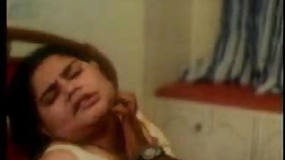 Olya नहीं ले बंद अपने जाँघिया, असली सेक्सी हिंदी एचडी फुल मूवी घर सेक्स