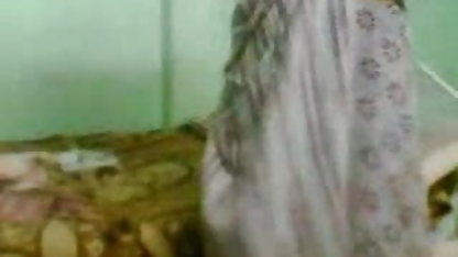 18 सेक्सी वीडियो एचडी हिंदी फुल मूवी वर्ष पुराना Vika लाया घर एक आदमी