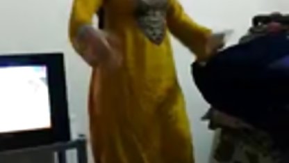 बेटा फुल एचडी में सेक्सी भेजो ले लिया बंद के रूप में के peeing माँ में के कोठरी छिपा कैमरा