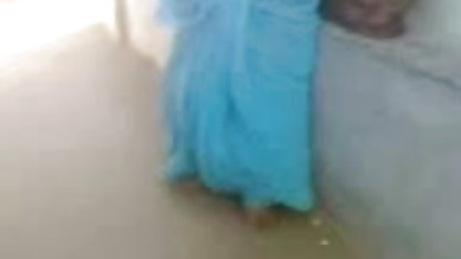 एक पंक्ति में दो बीएफ एचडी में फुल एचडी में जेट orgasms उसके पति के चेहरे पर बैठने के बाद